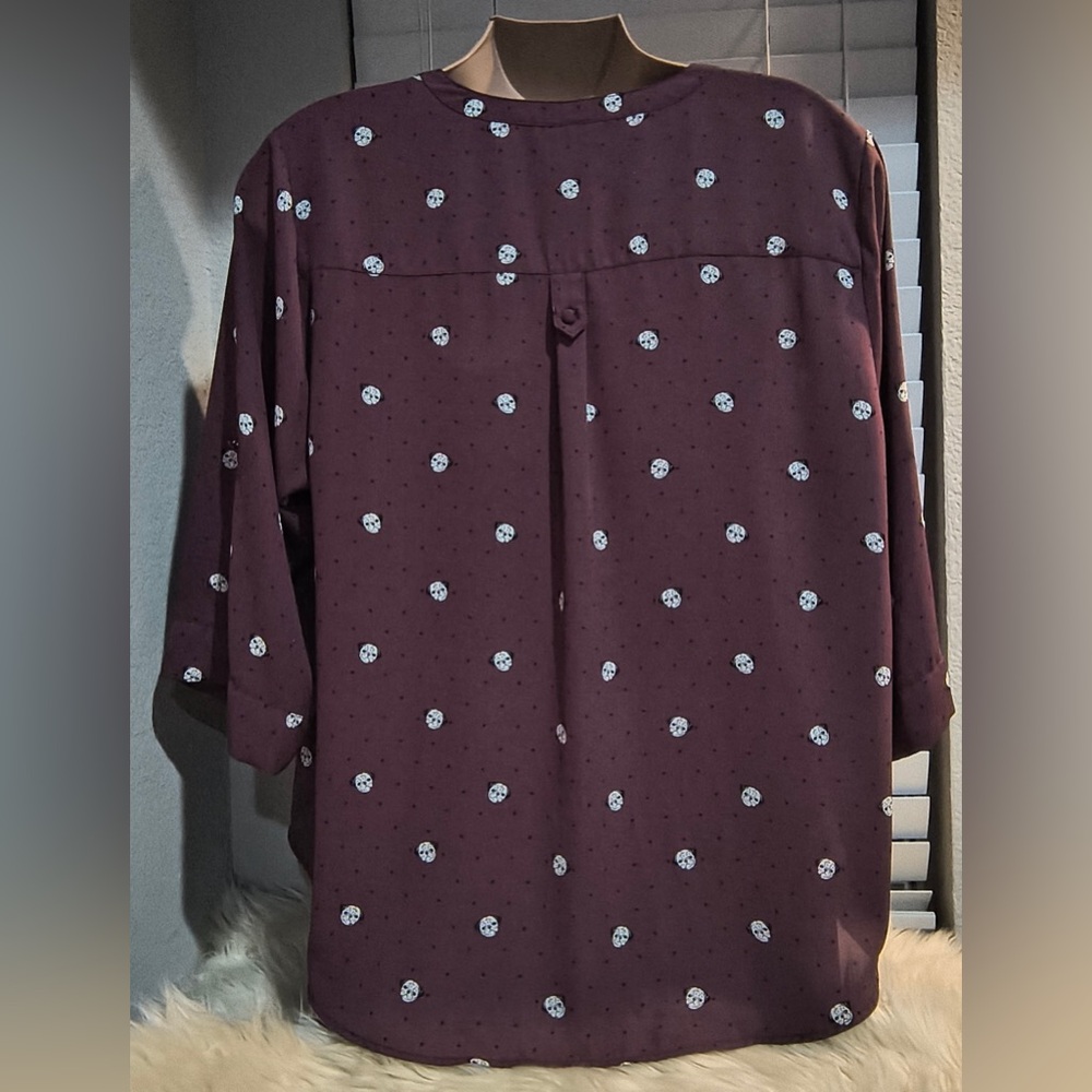 Torrid 3 Harper Women’s 3X Generous Fit pug pattern Top - Picture 4 of 5
